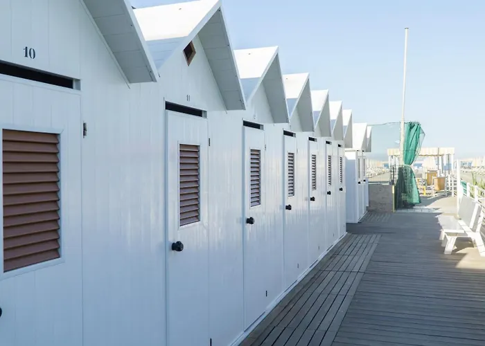 Hotel Club I Pini - Residenza D\'Epoca In Versilia